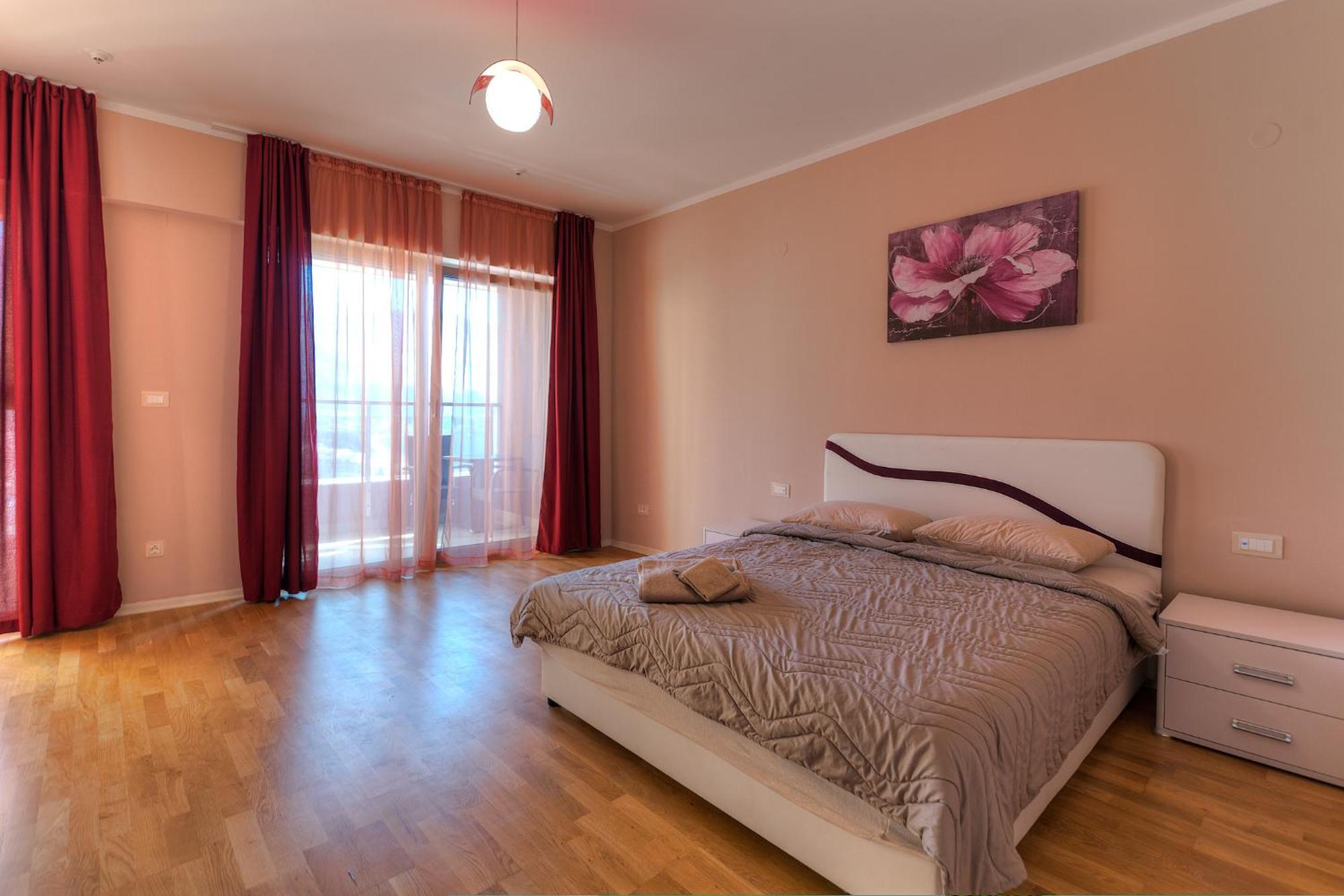 Harmonia Sunny Apartment Budva