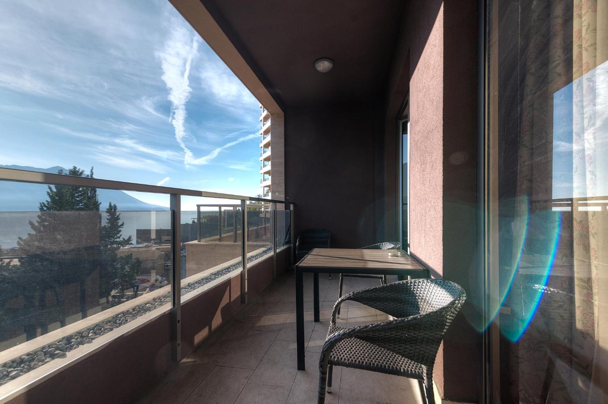 Harmonia Sunny Apartment