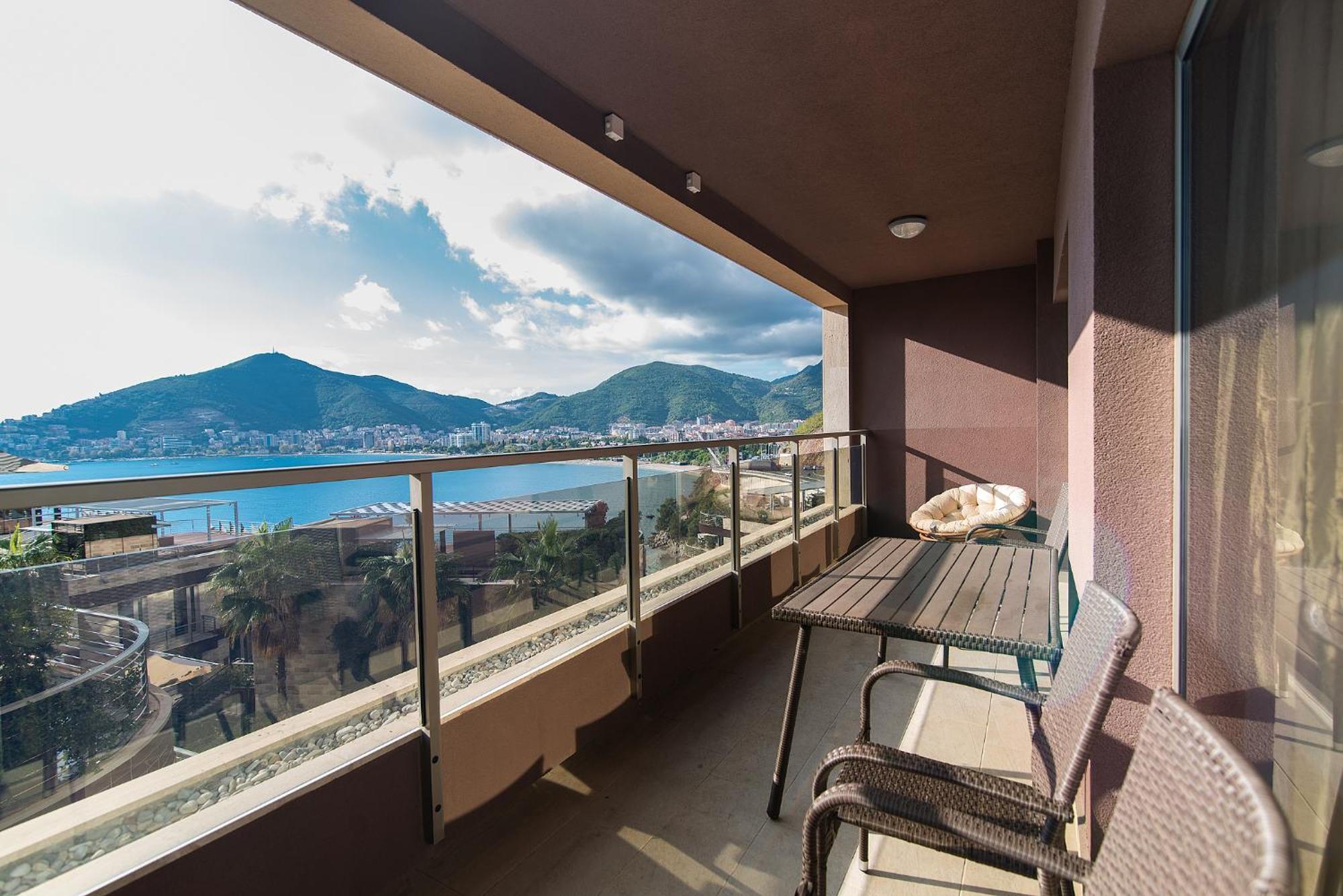 Harmonia Sunny Apartment Budva