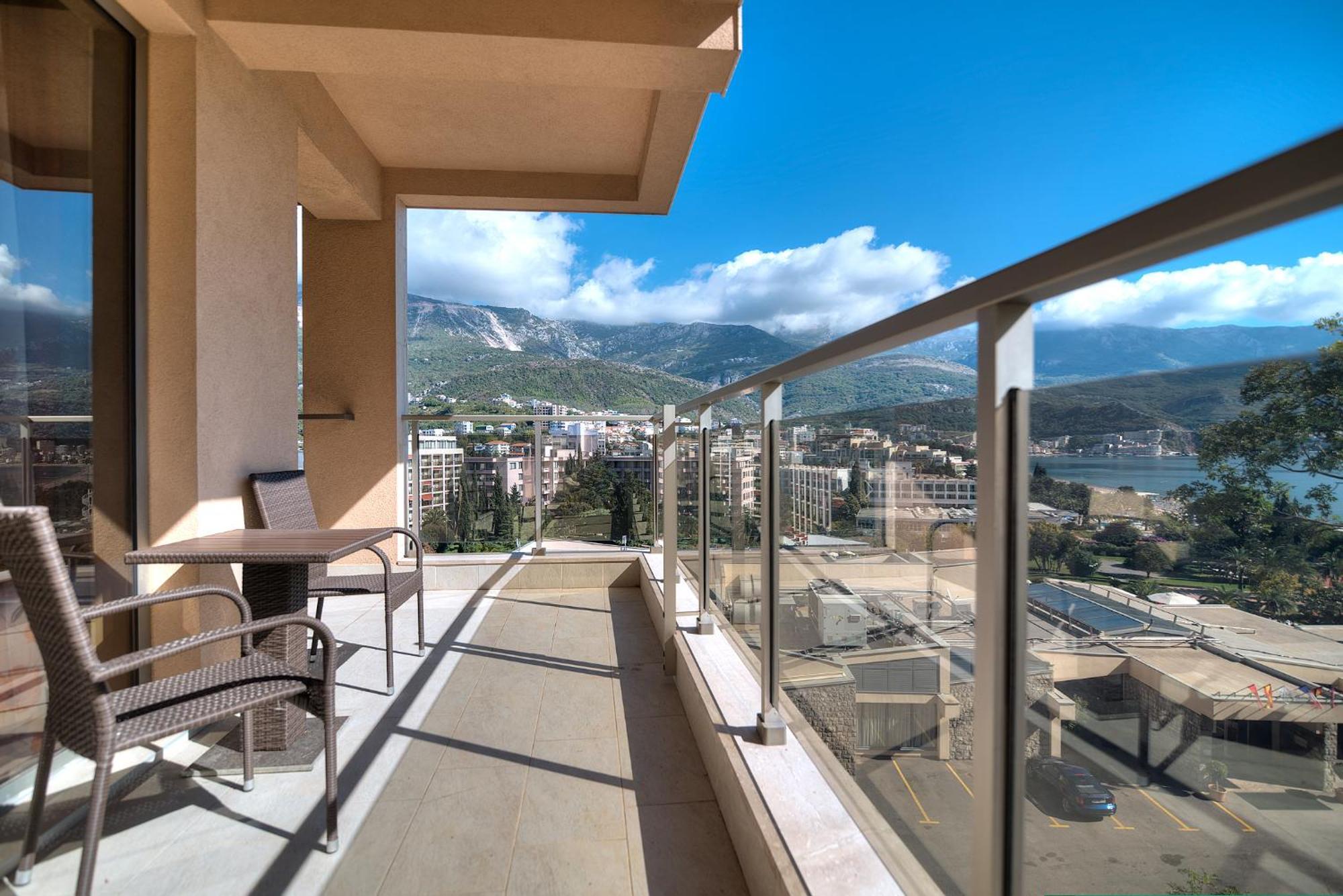 Harmonia Sunny Apartment Budva