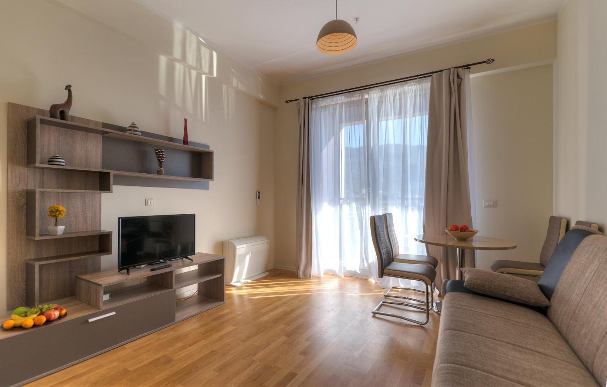 Harmonia Sunny Apartment *