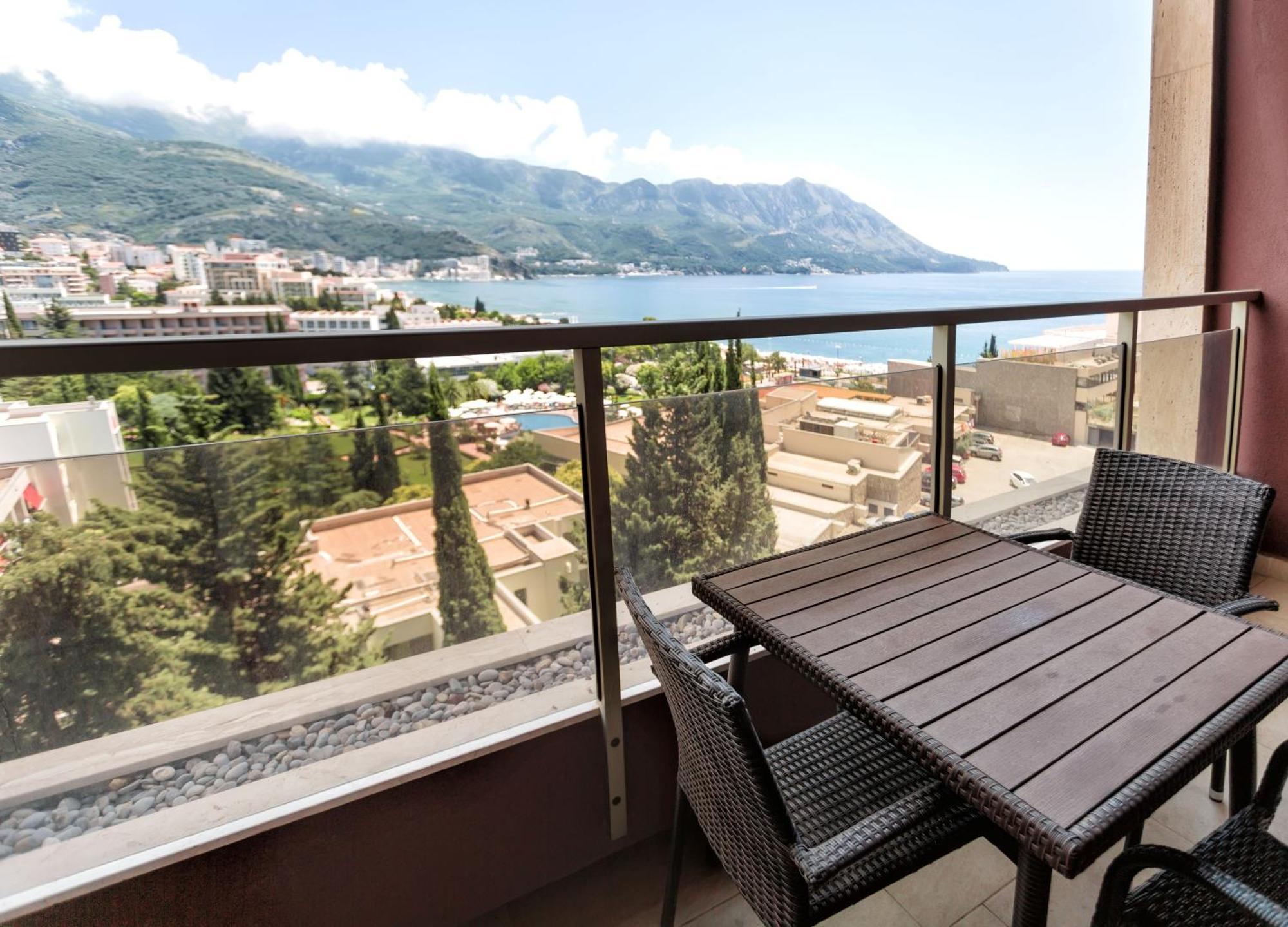 Harmonia Sunny Apartment