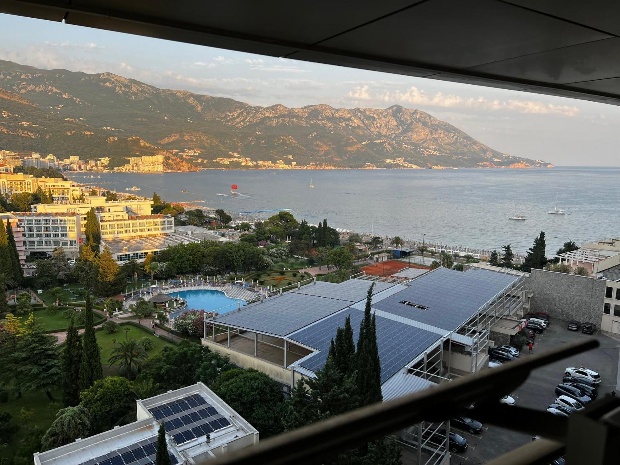 Harmonia Sunny * Budva